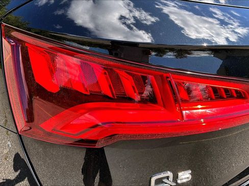 Used 2018 Audi Q5 2.0T Premium Plus w/ Premium Plus Package AWD/4WD image 28