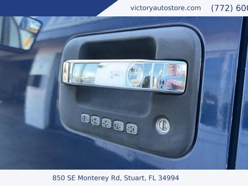 Used 2011 Ford F150 XLT w/ XLT Chrome Pkg image 14