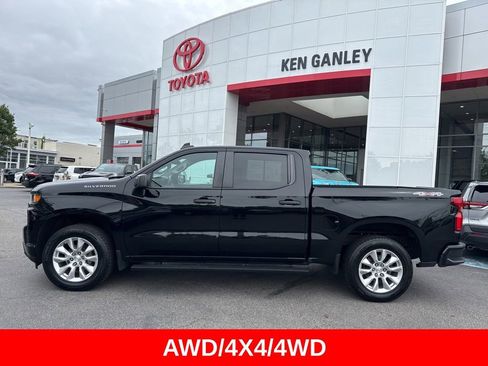 Used 2020 Chevrolet Silverado 1500 Custom w/ Custom Value Package AWD/4WD image 3