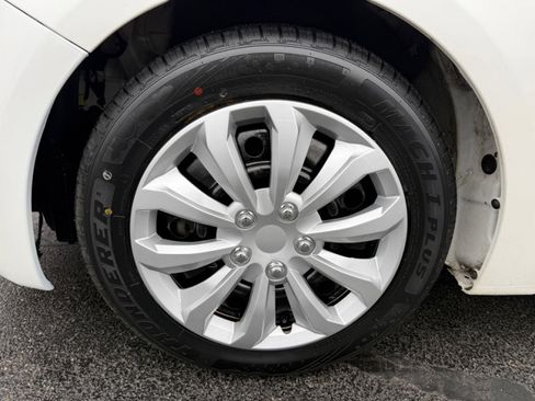 Used 2016 Kia Forte LX image 30