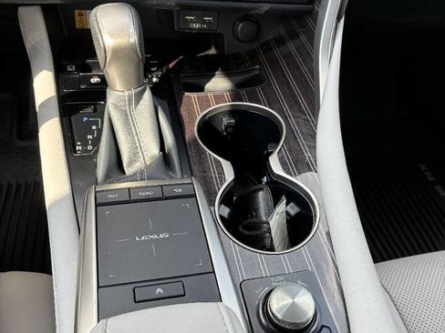 Used 2022 Lexus RX 350 AWD w/ Luxury Package image 35
