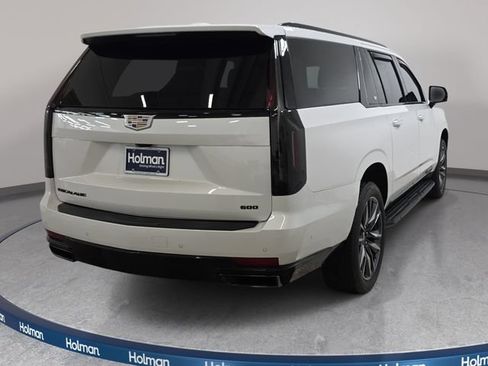 Used 2023 Cadillac Escalade ESV Sport Platinum AWD/4WD image 6