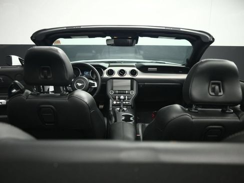 Used 2023 Ford Mustang Premium RWD image 5