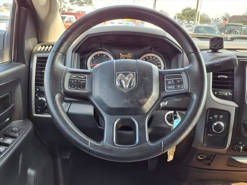 Used 2016 RAM 2500 Tradesman w/ Chrome Appearance Group image 13