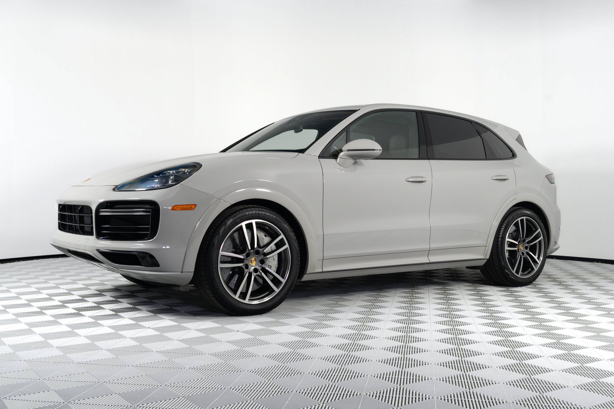 Used 2022 Porsche Cayenne Turbo AWD/4WD image 7