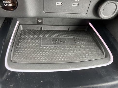 Used 2024 Nissan Rogue SL image 23