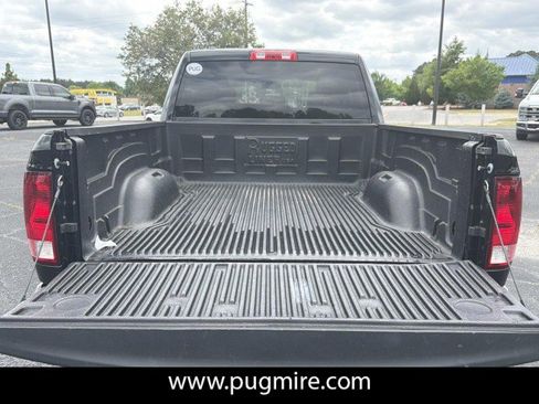 Used 2024 RAM 1500 Classic SLT AWD/4WD image 18