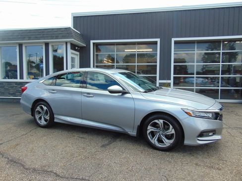 Used 2020 Honda Accord EX image 1