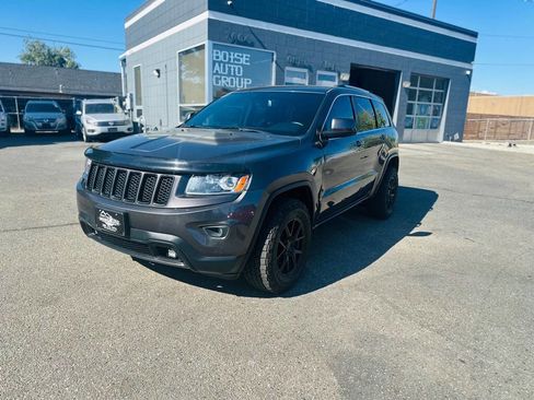 Used 2015 Jeep Grand Cherokee Laredo w/ Quick Order Package 23E image 3