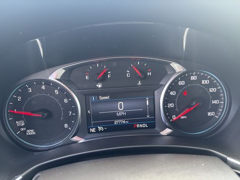 Used 2023 Chevrolet Equinox LT FWD image 11