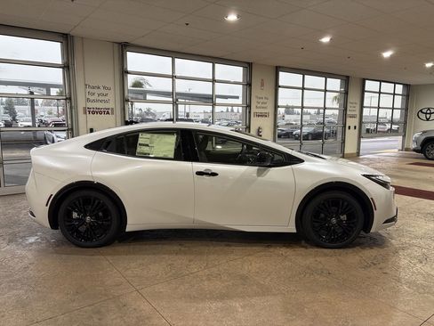 New 2026 Toyota Prius image 3