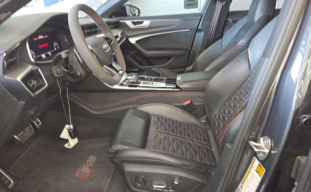 Used 2022 Audi RS 6 w/ Executive Package AWD/4WD image 7