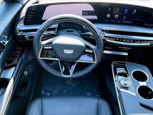 Certified 2024 Cadillac Lyriq Sport image 8