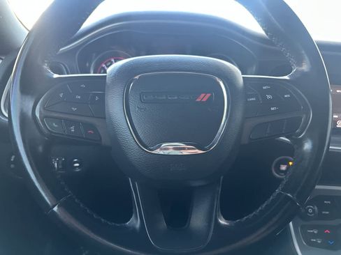 Used 2019 Dodge Challenger SXT image 22
