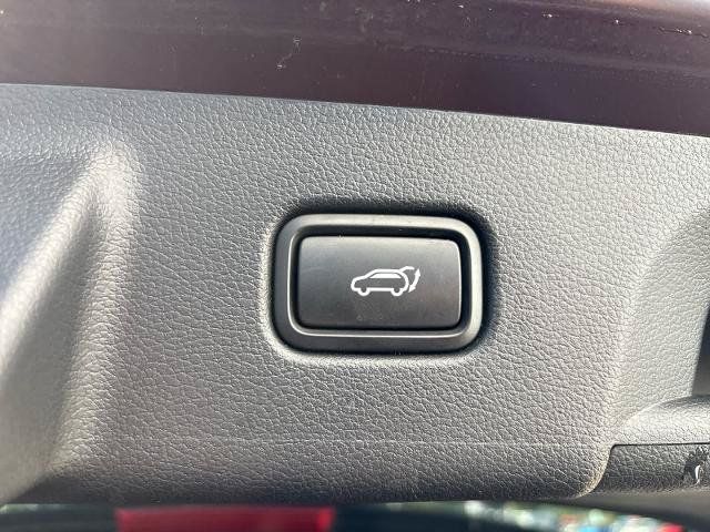 Used 2023 Hyundai Palisade Limited AWD/4WD image 8