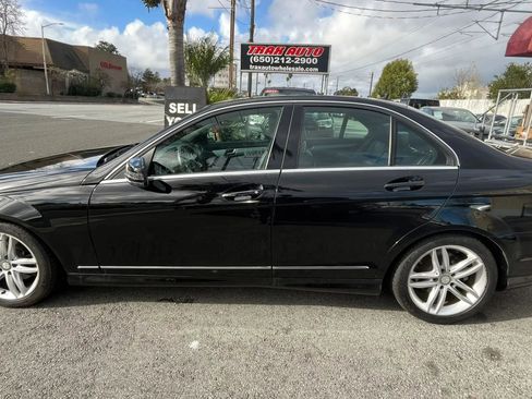 Used 2014 Mercedes-Benz C 250 Sedan image 4