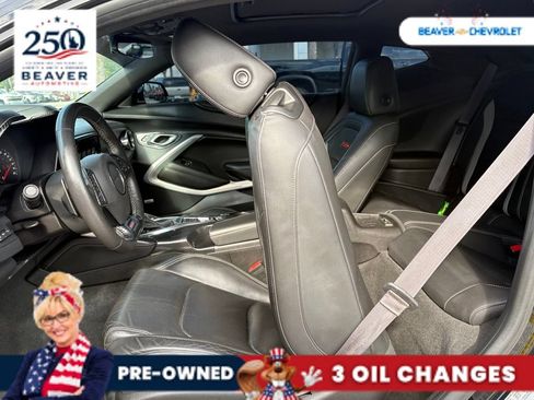 Used 2016 Chevrolet Camaro SS RWD image 11