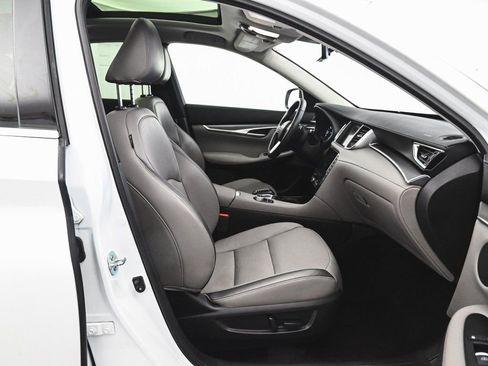 Used 2023 INFINITI QX50 Luxe AWD/4WD image 29