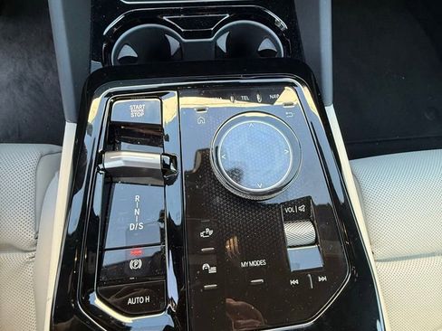 Certified 2024 BMW 530i w/ Premium Package image 23