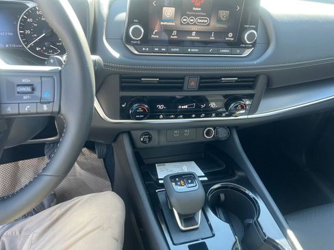 New 2026 Nissan Rogue SV w/ SV Premium Package image 18