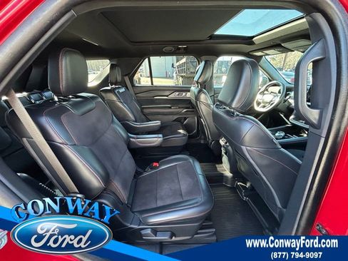 Used 2025 Ford Explorer ST image 23