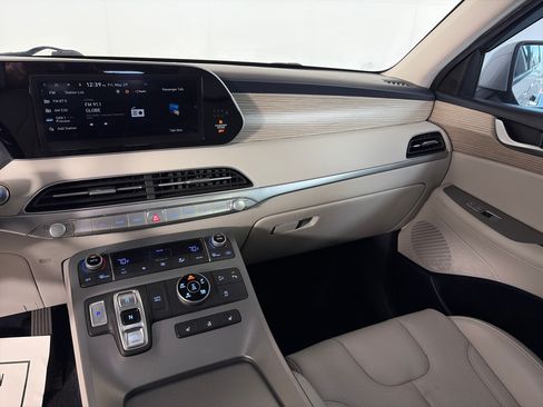 Used 2022 Hyundai Palisade SEL w/ 8P Bench Seat Package AWD/4WD image 4