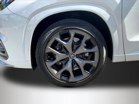 Used 2025 Lexus TX 500h AWD w/ Technology Package image 37