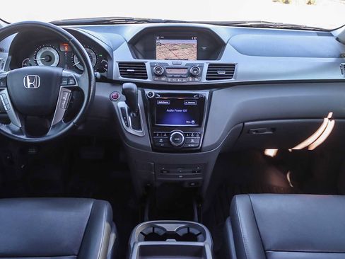 Used 2016 Honda Odyssey Touring image 11