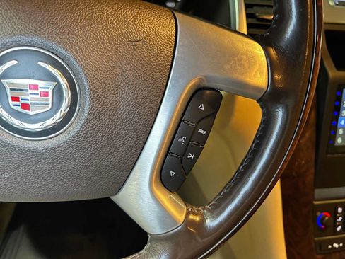 Used 2007 Cadillac Escalade AWD w/ Information Package image 32