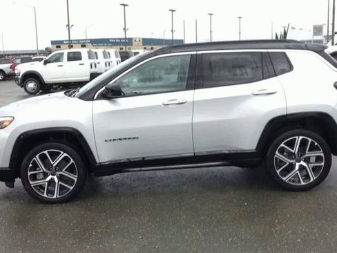 New 2025 Jeep Compass Limited w/ Elite Group image 5