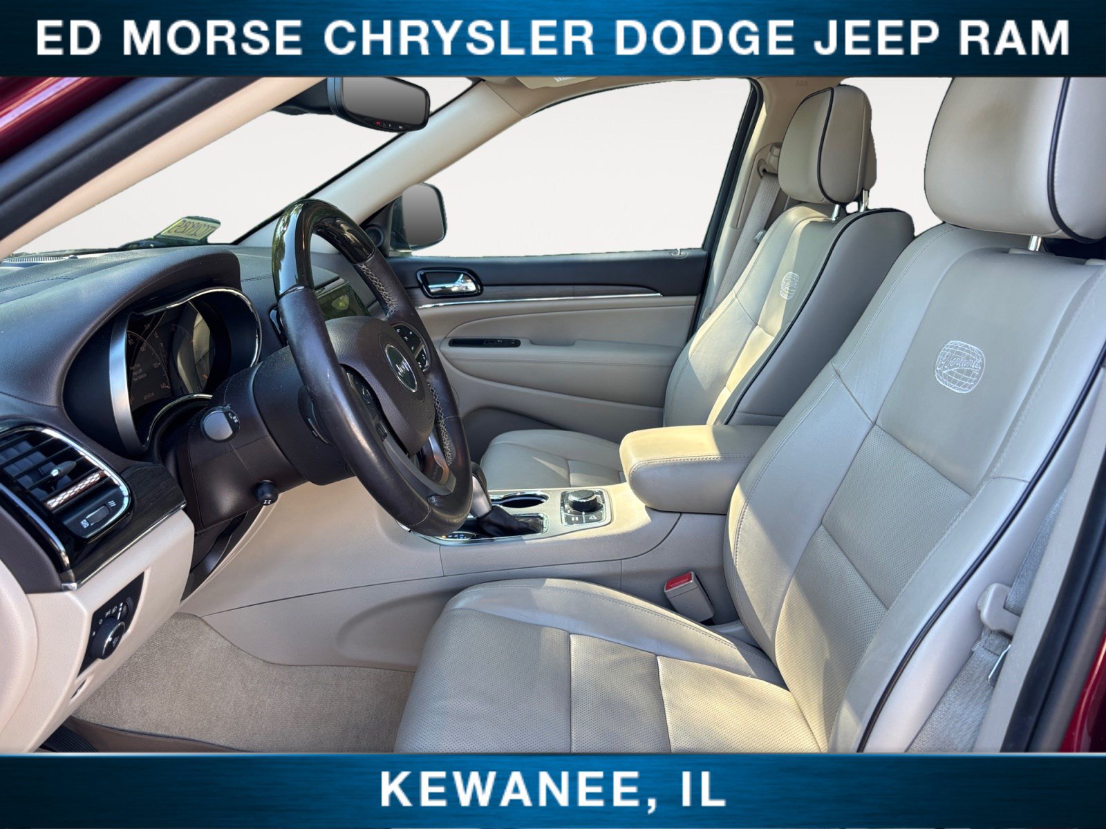 Used 2020 Jeep Grand Cherokee Overland AWD/4WD image 9