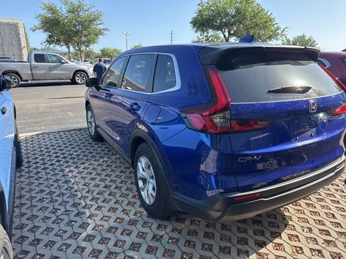 Used 2025 Honda CR-V LX image 4