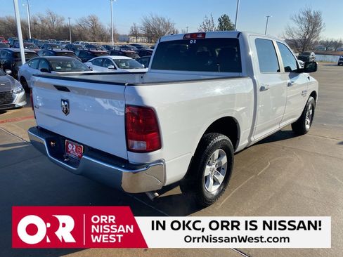 Used 2021 RAM 1500 Classic SLT image 5