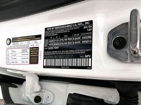 Certified 2025 Mercedes-Benz GLE 450e 4MATIC image 38