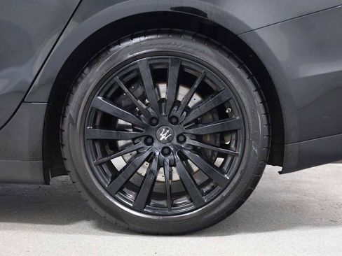 Used 2017 Maserati Ghibli S Q4 AWD/4WD image 35