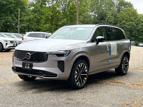 Used 2026 Volvo XC90 B6 Ultra w/ Protection Package Premier AWD/4WD image 9