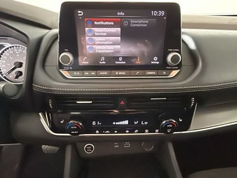 Used 2021 Nissan Rogue SV FWD image 24