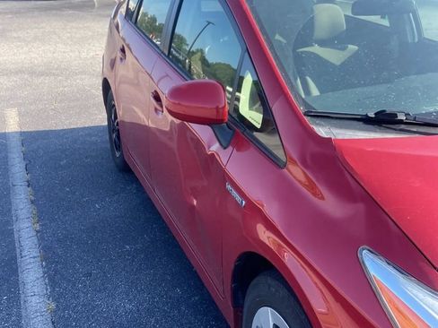 Used 2014 Toyota Prius Two FWD image 2