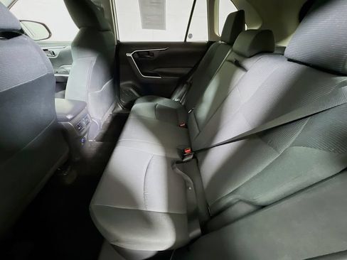 Used 2025 Toyota RAV4 LE AWD/4WD image 21
