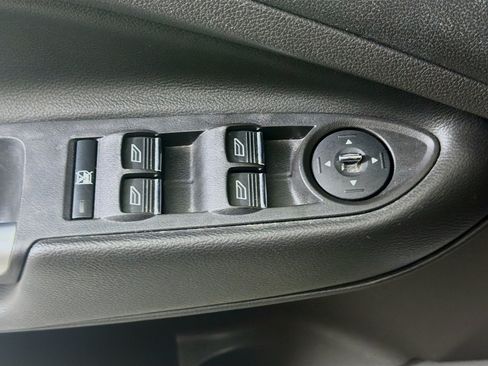 Used 2015 Ford Escape Titanium FWD image 15