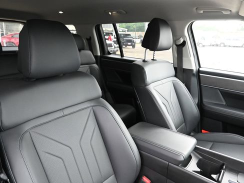 Used 2026 Hyundai Santa Fe SEL FWD image 38