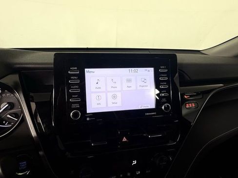 Used 2024 Toyota Camry SE w/ Convenience Package image 14