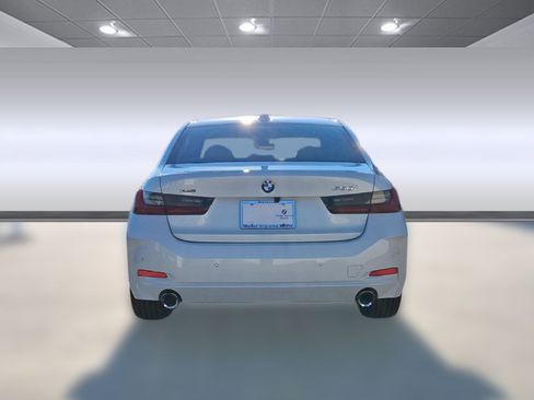 Used 2026 BMW 330i xDrive Sedan w/ Premium Package AWD/4WD image 9