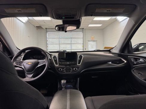 Used 2022 Chevrolet Malibu LT FWD image 20