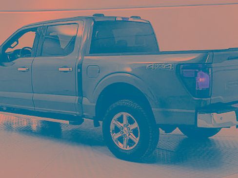 Certified 2025 Ford F150 XLT w/ Equipment Group 301A Standard image 4