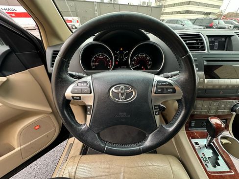 Used 2012 Toyota Highlander Limited image 14