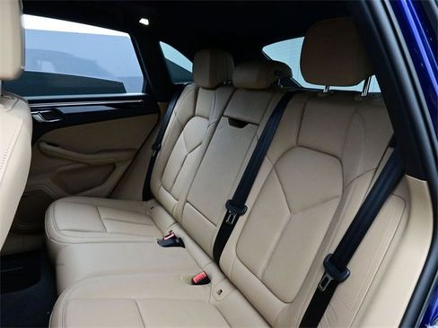 Used 2024 Porsche Macan image 14