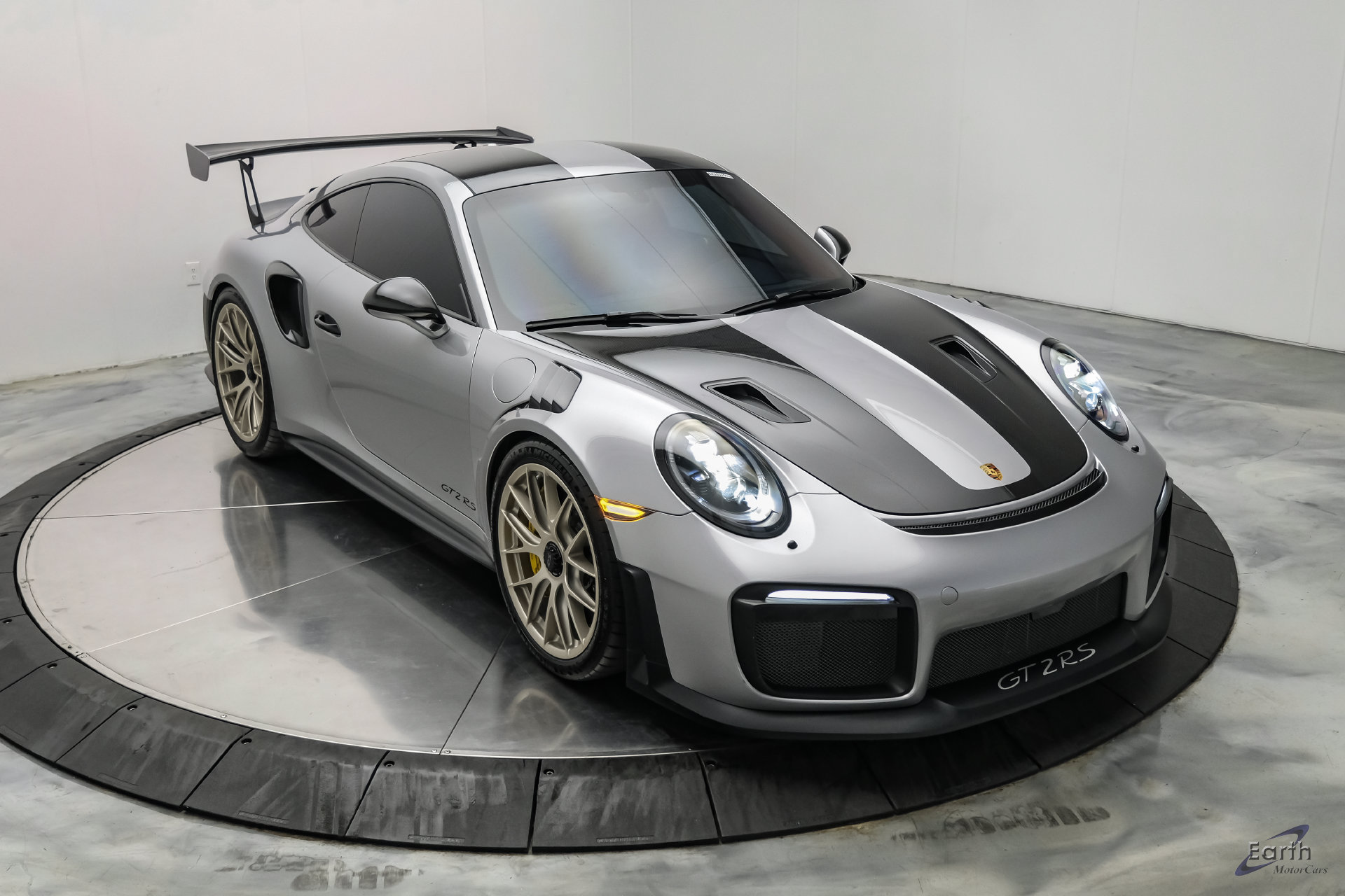 Used 2018 Porsche 911 GT2 RS RWD image 30