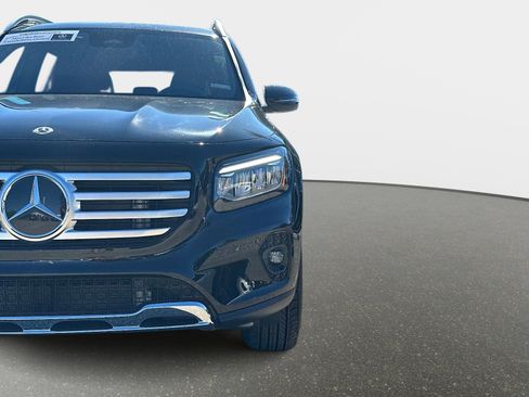 Certified 2025 Mercedes-Benz GLB 250 GLB 250 image 9