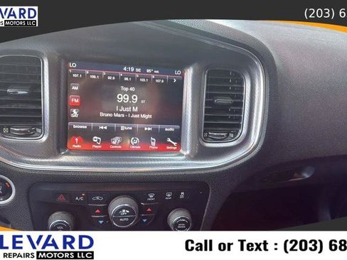 Used 2014 Dodge Charger SXT AWD/4WD image 22